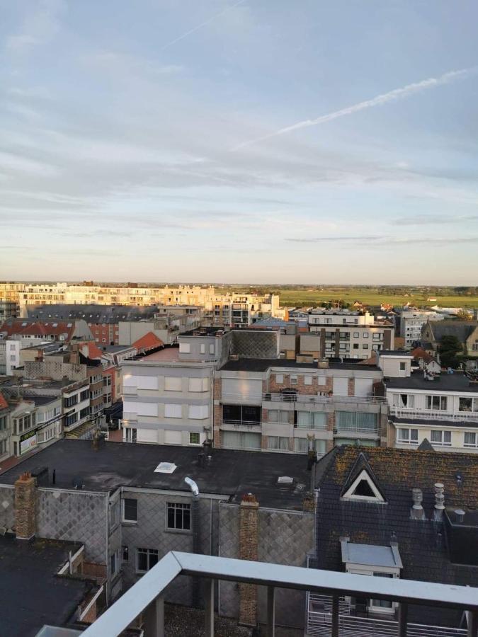 Studio De Strandloper Met 1 Zetelbed En 1 Bedkast Appartamento Middelkerke Esterno foto